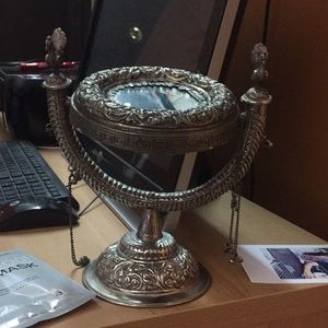 Middle Eastern Mirror (Tradable)